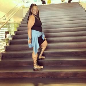 Meet your Posher, Lashawndia